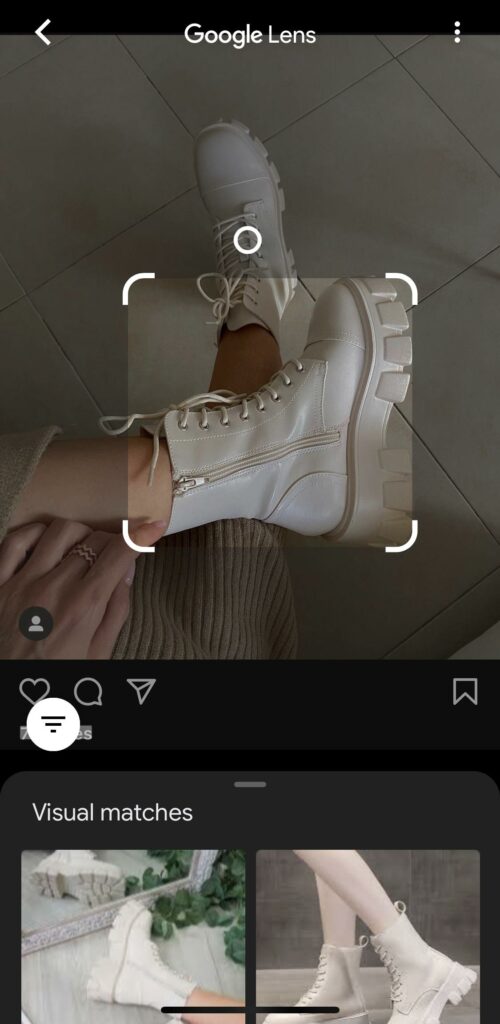 一个女孩的靴子在谷歌照片应用程序谷歌镜头功能激活的图片