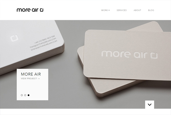 极简主义网页设计的例子:More Air