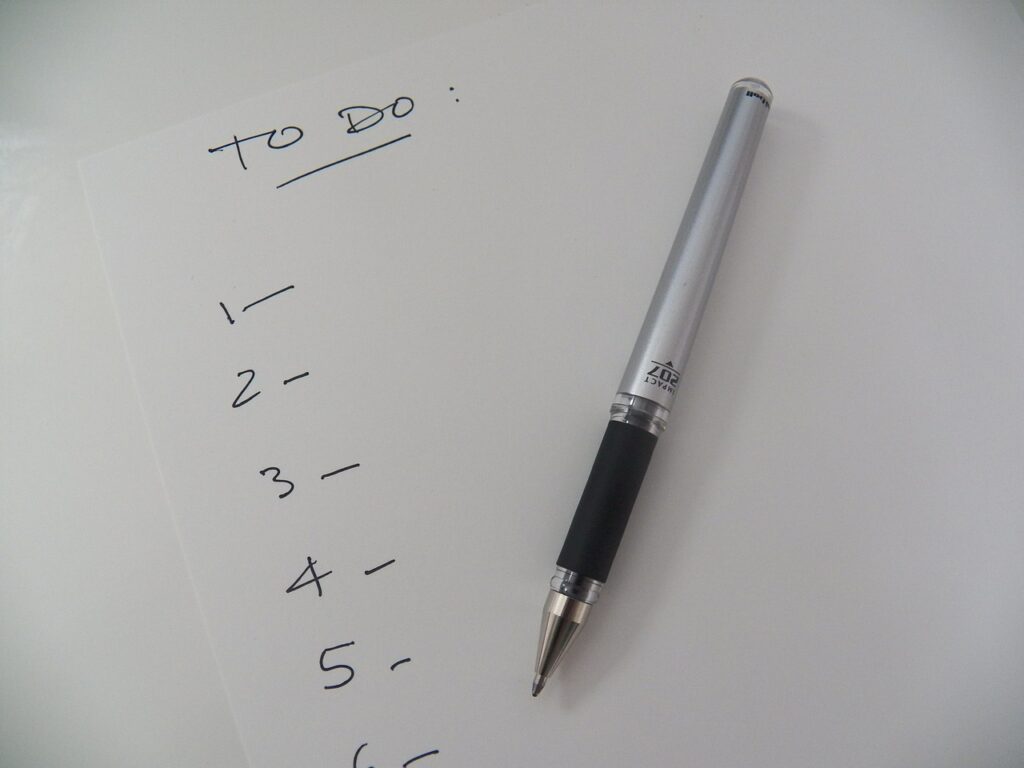 to-do-list-pen-paper